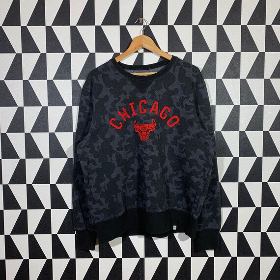 bulls sweater