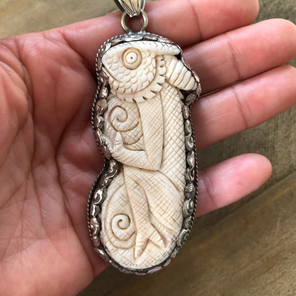 Bone chameleon pendant, handcrafted, Nepalese, Tibetan repousse silver, Himalayan, 97X31 mm