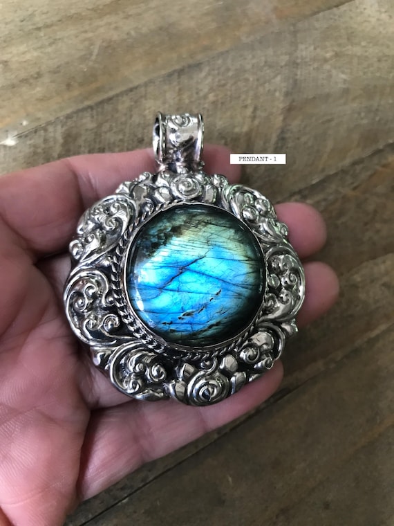 シルバー ラブラドライト ロングペンダント ラブラドライトペンダント、手作り、ネパール、チベット産レプス