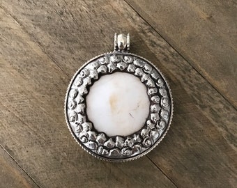 Shell pendant, Tibetan repousse silver, handcrafted, Nepalese, Himalayan, 61X52 mm