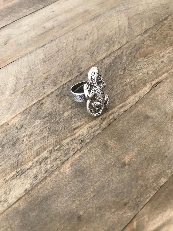 Lizard ring, handcrafted, Nepalese, Tibetan silver, Himalayan