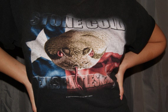 Stone Cold "Texas Rattlesnake" WWF Vintage tee - image 2