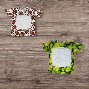 Camisas infantis em branco para sublimação, 100% poliéster e algodão, manga curta, unissex, com estampa de alvejante falso, futebol americano e softball