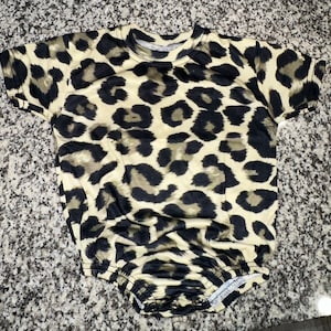 Baby bodysuit leopard print tshirt bubble romper one piece sublimation 100% polyester infant romper oversized