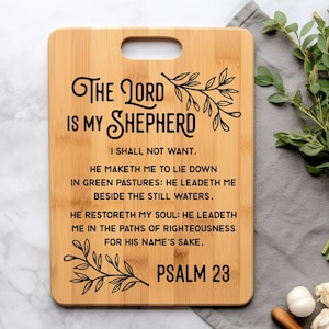 Tabla de cortar SVG, versículo bíblico SVG, refranes de tabla de quesos, letrero de cocina SVG, el Señor es mi pastor, dicho religioso, cita cristiana SVG