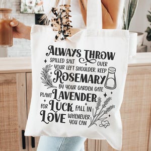Gooi altijd gemorst zout SVG, magische spreuk SVG, hekserij citaat, Witchy shirt SVG, Halloween tote bag SVG, praktische magie png, heks SVG
