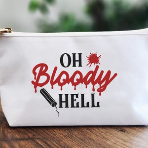 Trousse de toilette Svg, trousse de maquillage Svg, trousse d'époque rigolote Svg, pochette pour tampon Svg, Svg cycle mensuel, hygiène personnelle Svg, trousse de toilette rigolote Svg