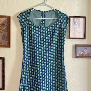 Blue/Green Polka Dot Print Handmade 60s/70s Polyester Dress (Medium/Large)