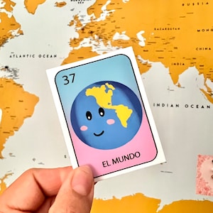Wycięta naklejka winylowa z kartą El Mundo Lotería