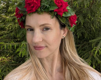 Red Rose Headband Crown: Gothic Bridal Wreath with Ferns