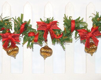 mini christmas garland