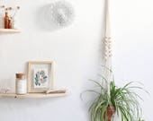 Pearl swing - Macrame wall hanging / / plant holder
