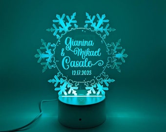 Personalized Snowflake LED Cake Topper: Engraved Acrylic Winter Wedding Decor