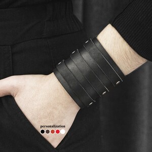 Brazalete ancho de cuero para hombre o mujer, para muñecas de 12 a 21 cm (4,7 a 8,3 pulgadas), 6715