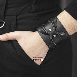 wide Leather wrist cuff bracelet with spider, Black wide leather cuff wristband for men or women, Leather arm guard, 3290