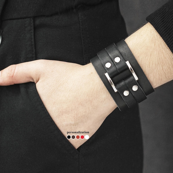 Wide faux leather cuffs with chain