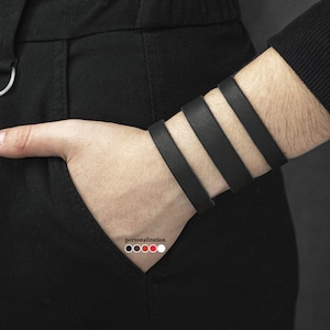Breites Manschettenarmband aus Leder für Mann oder Frau, Schwarzes Armreif Armband, 4081