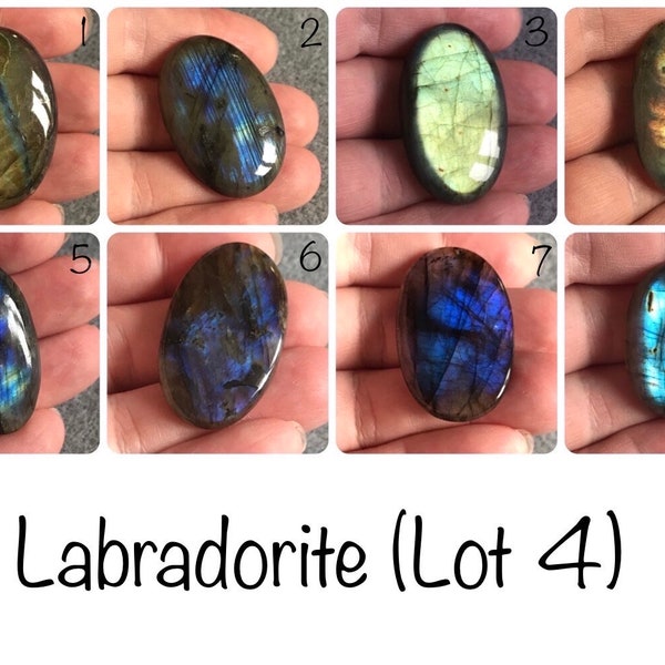 Gold, Orange, Graugrün, Blau, Pfauenblau & Multi Flash Ovaler Labradorit-Cabochon (Lot 4)