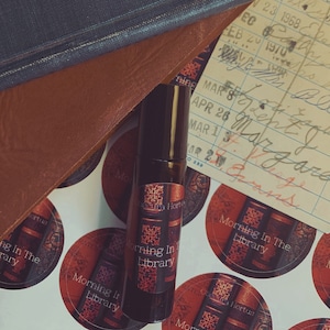 Morning In The Library Perfume: Caramel, Cedarwood & Sage - 10ml Roller Bottle