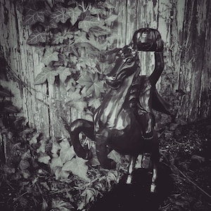 Headless Horseman Perfume: Oakmoss, Iris, Patchouli - Sleepy Hollow Scent