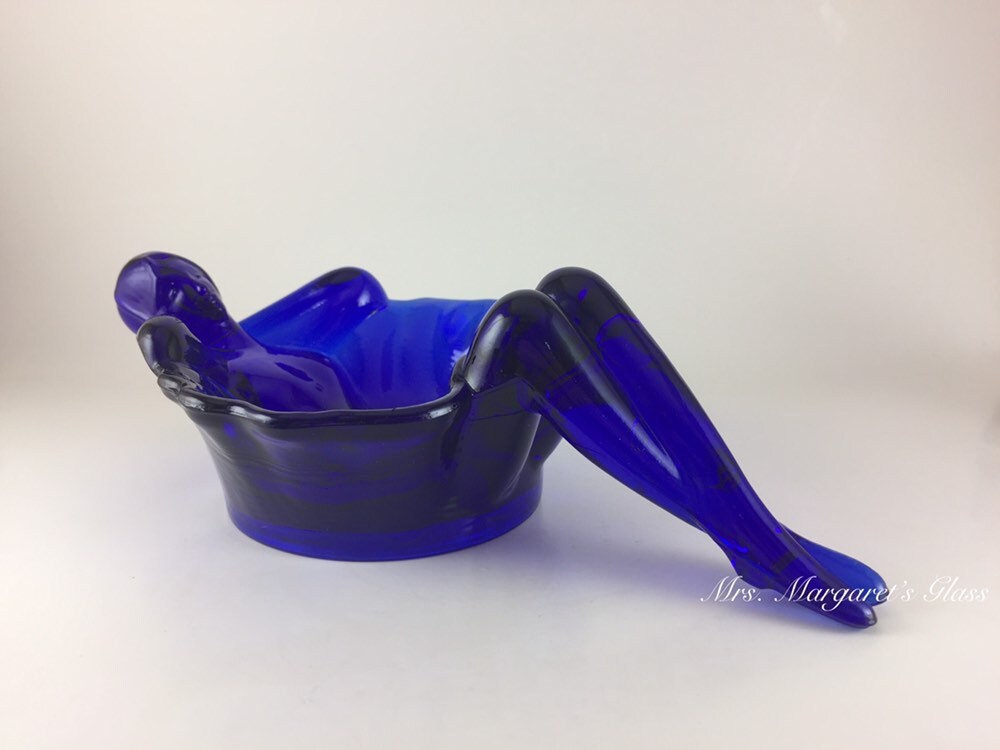 Mosser Glass Cobalt Blue Bathing Beauty Soap/ Trinket Dish