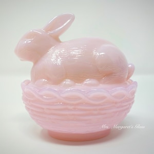 Mosser Glass Crown Tuscan Pink Bunny Rabbit On Basket