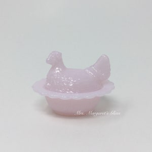 Mosser Glass Miniature Crown Tuscan Pink Hen On Nest