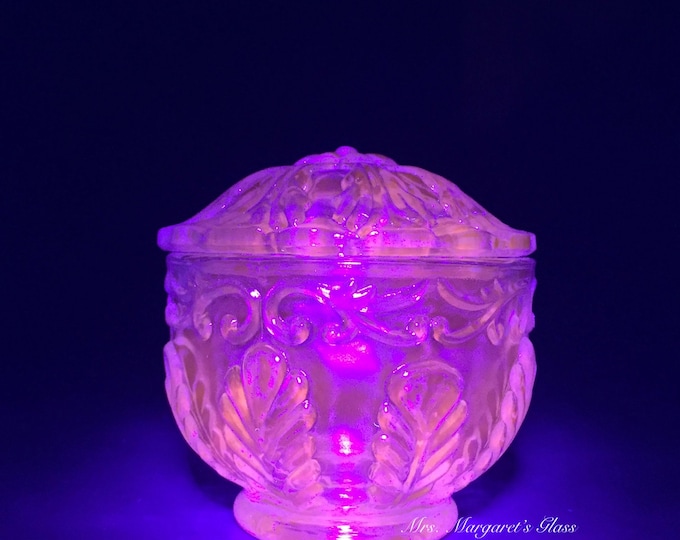 Wilkerson Glass Teal Blue UV Pink Glow Scroll & Leaf Powder/ Trinket Box