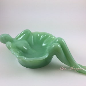 Mosser Glass Jadeite Bathing Beauty Soap/ Trinket Dish