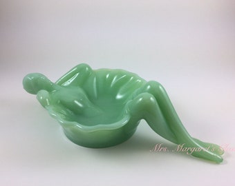 Mosser Glass Jadeite Bathing Beauty Soap/ Trinket Dish