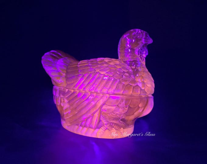 Wilkerson Glass Cornflower Blue UV Pink Glow Turkey On Nest