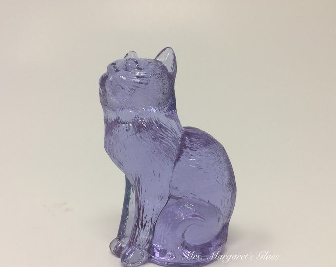 Mosser Glass Alexandrite Neodymium Optic Glass Cat