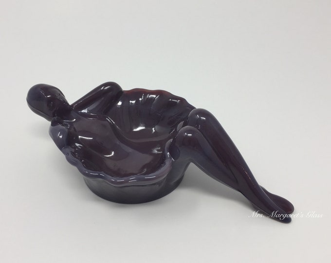 Mosser Glass Eggplant Purple Nude Bathing Beauty Soap/ Trinket Dish