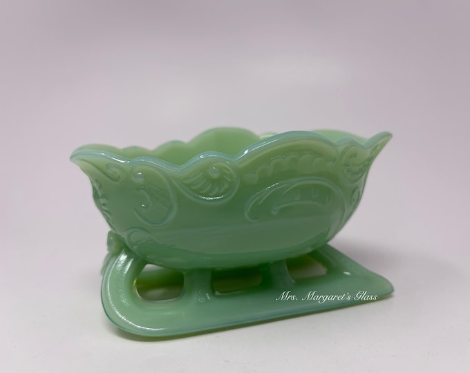 Mosser Glass Jadeite 5” Santa Christmas Sleigh