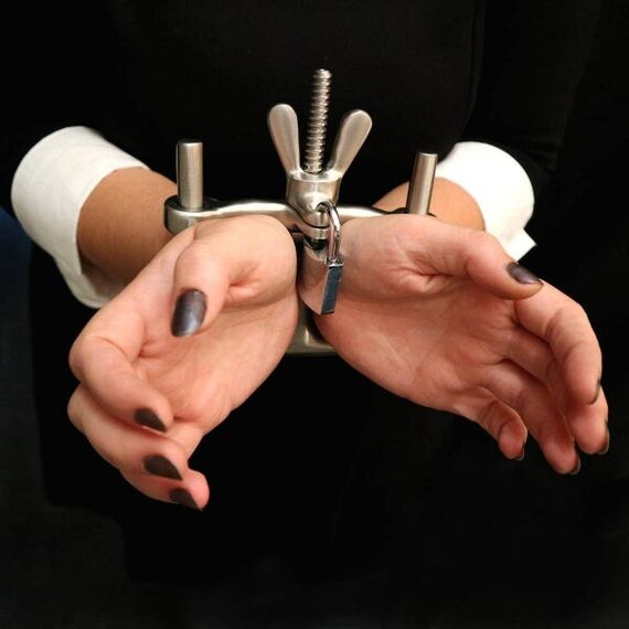 The soloist skeletal leather gloves for men