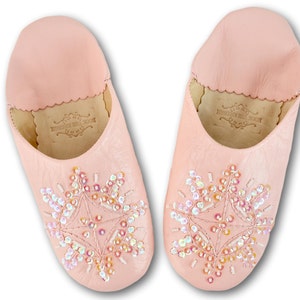 Moroccan Leather Light Pink Sequin Babouche Slippers Mules, Women&#39;s Babouche, Sheepskin Slippers, Handmade Slippers *US TARIFFS PAID*