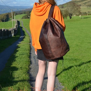 Leather Backpack, Leather Shoulder Bag, Drawstring Bag, Moroccan Bag, Duffel Bag, Leather Travel Bag, Leather Gym Bag, Leather Bucket Bag. zdjęcie 9