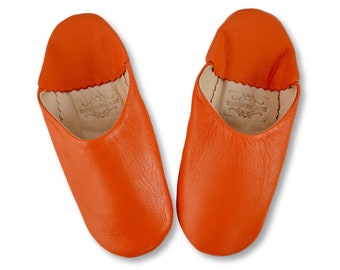 Leather Babouche Slippers, Women's Moroccan babouche, Organic Leather, Sheepskin Slippers, Handmade Slippers, Mules, Orange.
