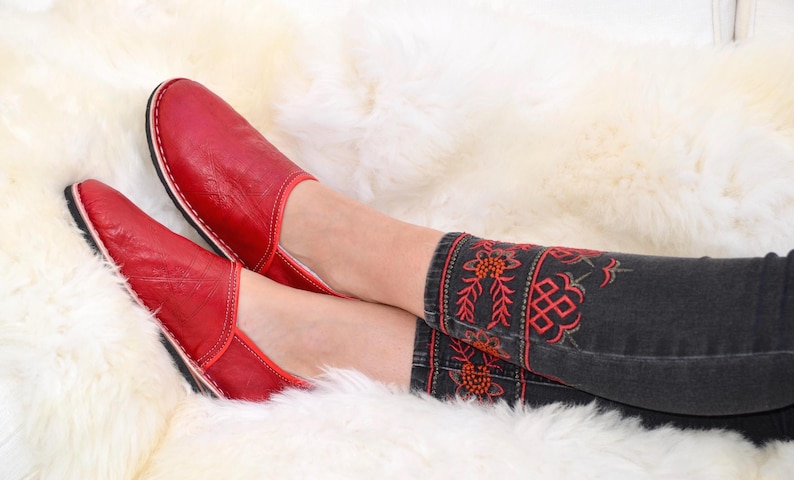 Moroccan Babouche Slippers Shoes, Handmade in Red Leather, Mules, Mens Womens, Hard soles image 6