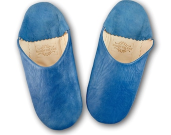 Chaussons babouche, chaussons marocains, babouche, chaussons en peau de mouton pour femmes, chaussons faits main, mules, claquettes, teints à la main, bleu jean