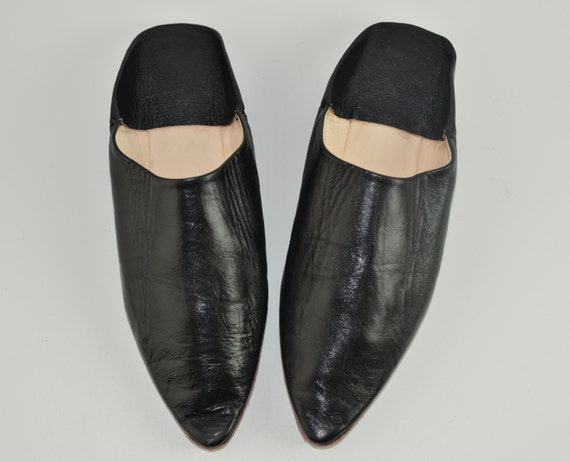 moroccan pointed slippers