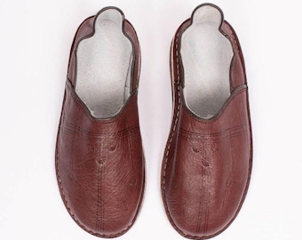 Mens Womens Moroccan Babouche Slippers Shoes, Handmade in Brown Leather, Mules, Hand dyed, Organic