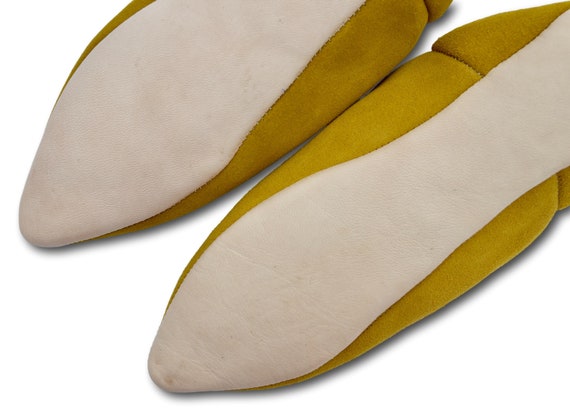 Moroccan Suede Pointed Babouche Slippers, Womens Babouche, Sheepskin  Slippers, Organic Suede, Hand Dyed, Mules, Slides, Mustard Yellow 
