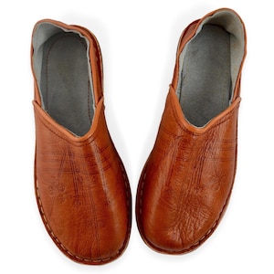 Moroccan Babouche Slippers Shoes Handmade from Organically Tanned Leather, Suitable for Men & Women, Tan Brown