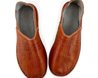 Moroccan Babouche Slippers Shoes Handmade from Organically Tanned Leather, Suitable for Men & Women, Tan Brown