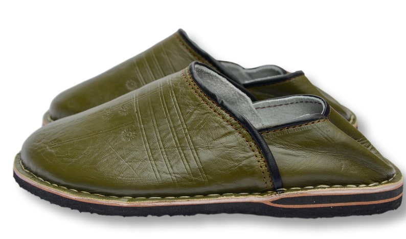 Marokkanische Babouche Schuhe, marokkanische Herren Damen Hausschuhe, handgefertigte Lederschuhe, Pantoletten, Slip on Schuhe, Bio-Schuhe, handgefärbt, 9 Farben. Khaki Green