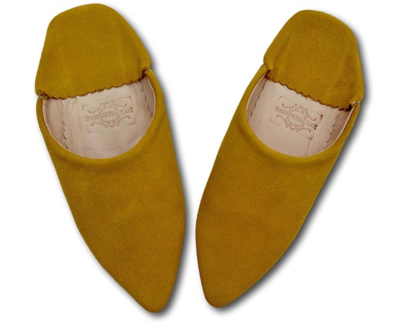 Moroccan Suede Pointed Babouche Slippers, Womens Babouche, Sheepskin  Slippers, Organic Suede, Hand Dyed, Mules, Slides, Mustard Yellow 