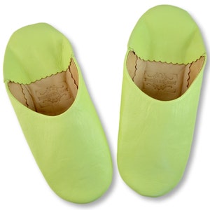 Pantofole da donna in pelle marocchina, fatte a mano in pelle conciata al naturale, muli, ciabatte, verde pastello *TARIFFE USA PAGATE*