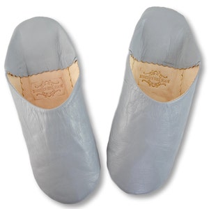 Pantofole babouche in pelle marocchina realizzate a mano in pelle conciata al naturale, colore grigio chiaro, pantofole in pelle di pecora **DAZIO USA SCONTATO**