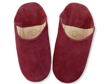 Womens Moroccan Babouche Slippers: Handmade in Indian Pink Suede